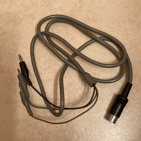 Radio Shack TRS-80 joysticks, game cable, game cartridge and Color Basic manual - Picture 8 of 12